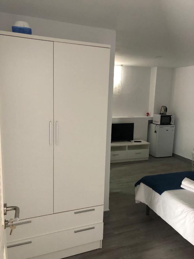 Apartamentos Tarifa Centro & Playa Bagian luar foto